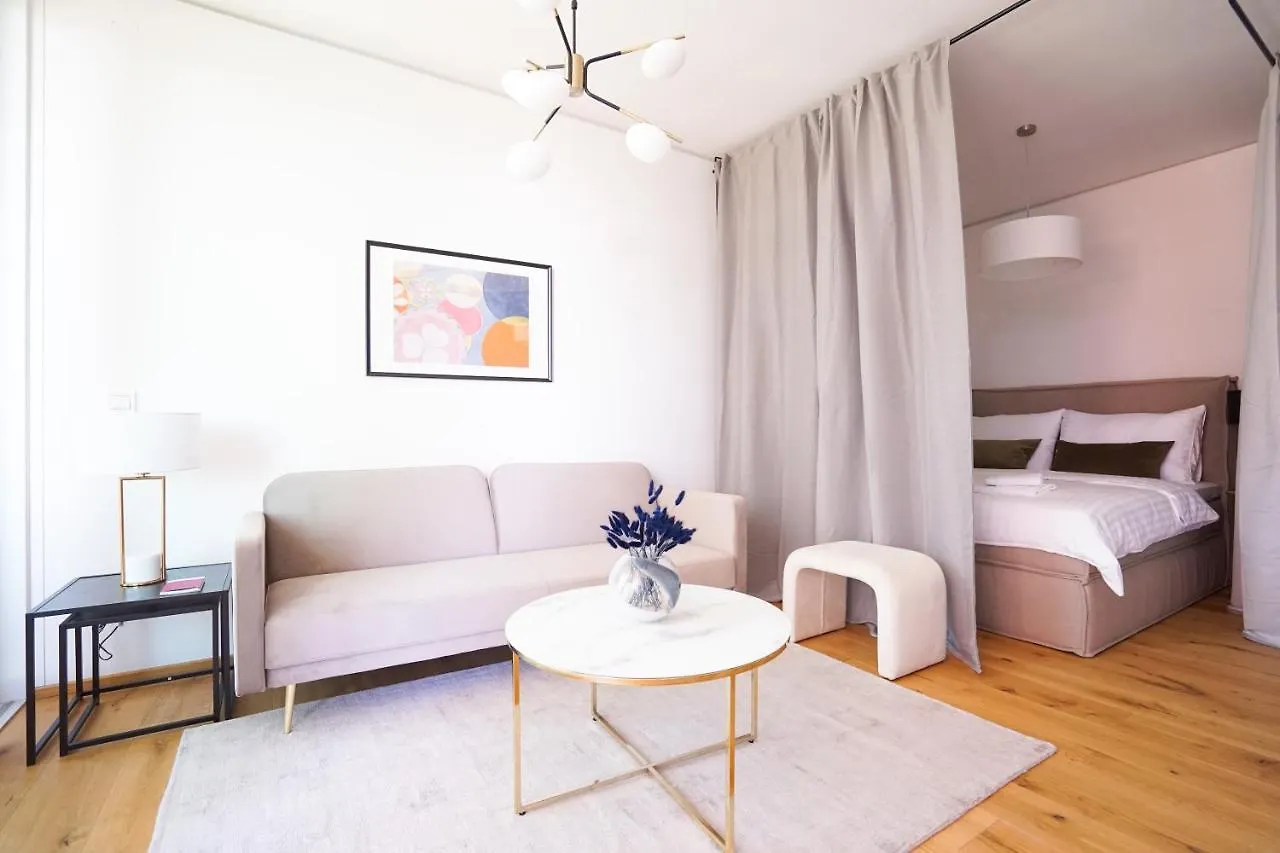 Lägenhet Boutique Studio With Terrace And Pool Wien